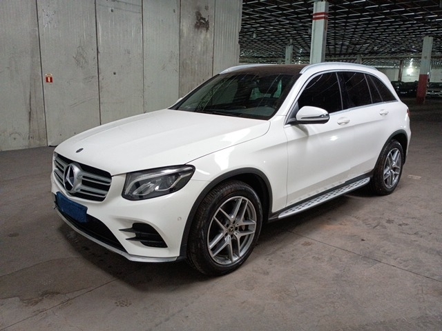 MERCEDES-BENZ GLC 250 4-MATIC ANO 2017/2018 MERCEDES-BENZ GLC 250 4-MATIC ANO 2017/2018