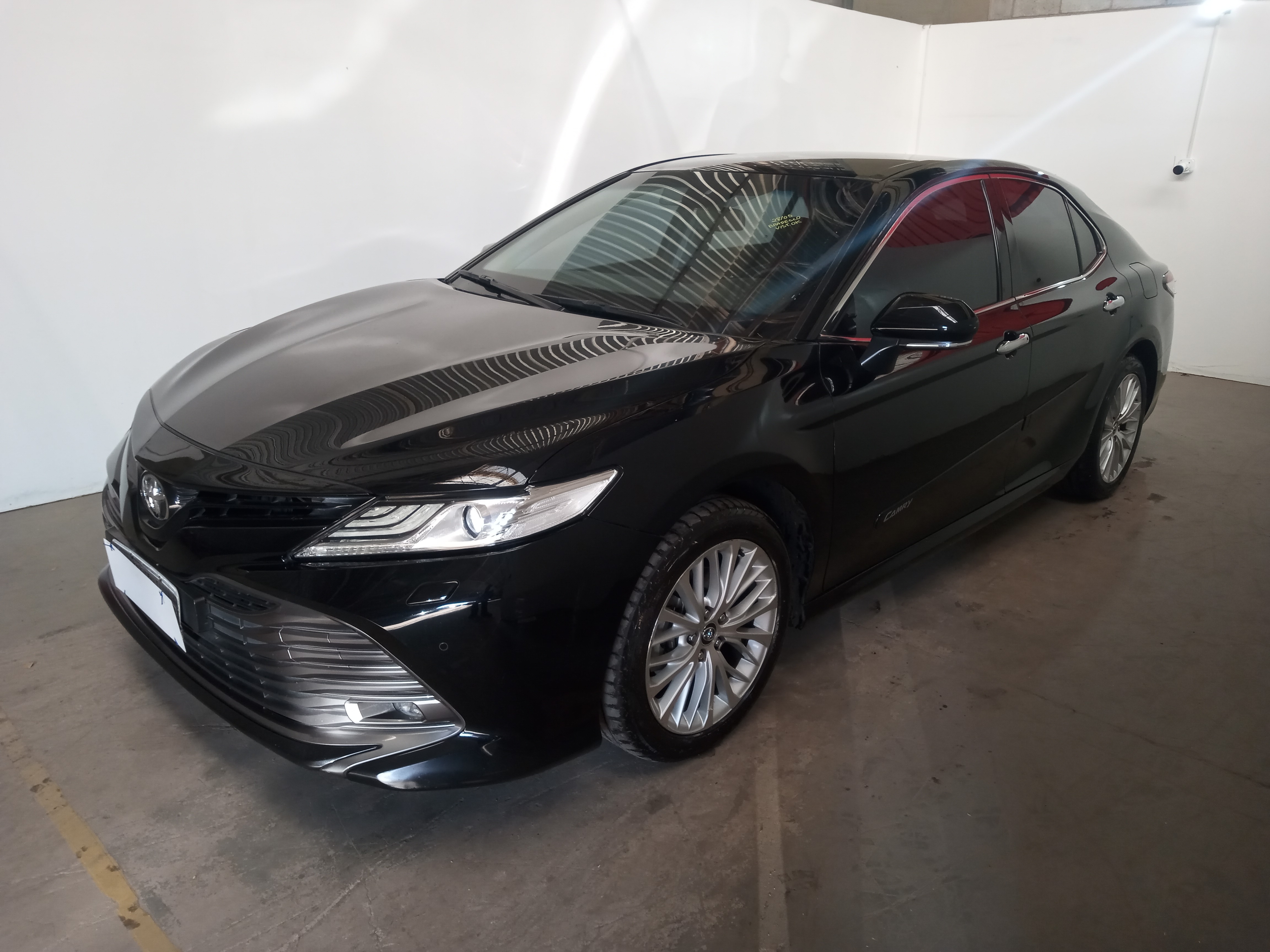 TOYOTA CAMRY 3.5 XLE AT ANO 2018/2019 TOYOTA CAMRY 3.5 XLE AT ANO 2018/2019
